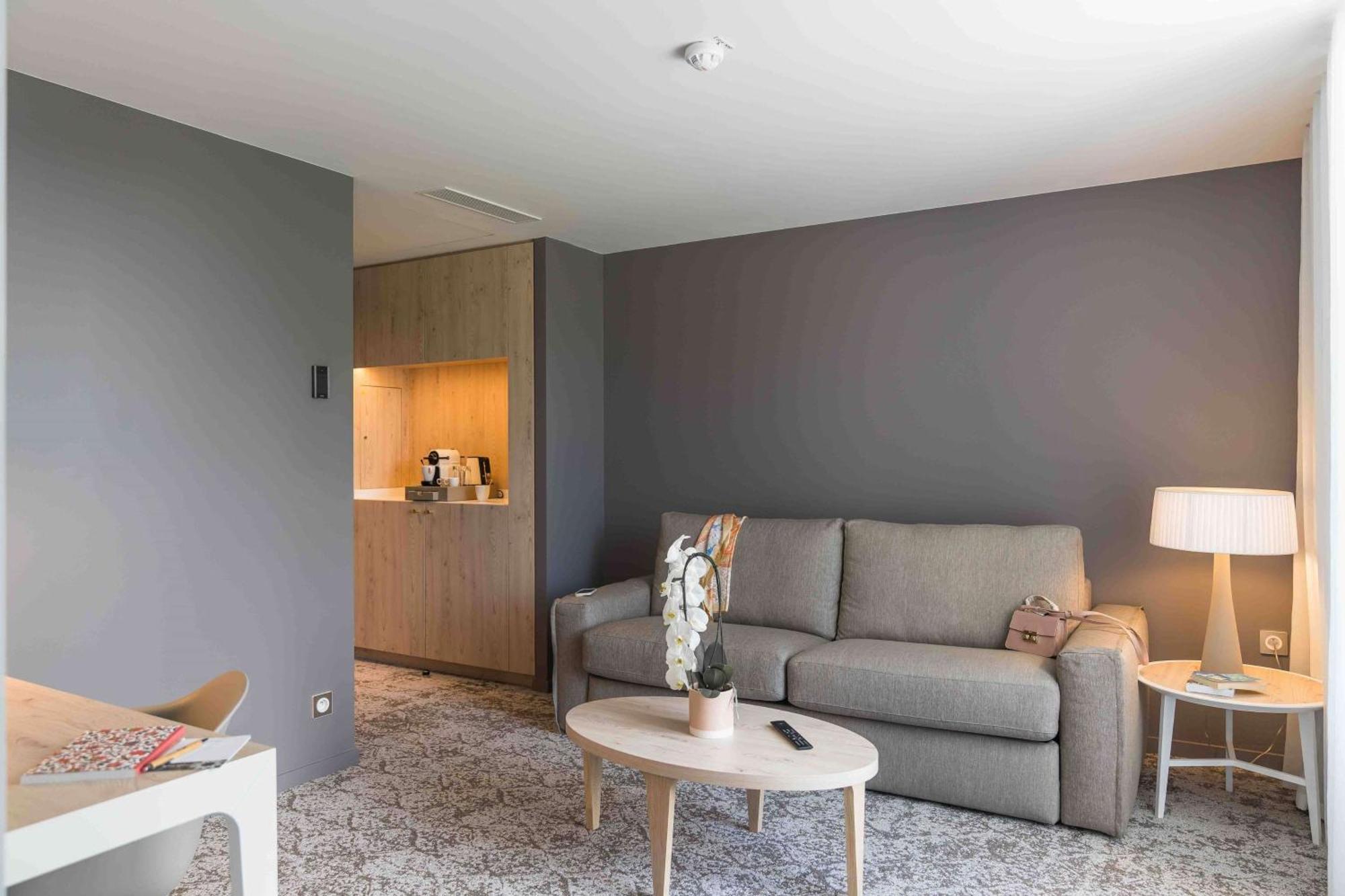 Dolce By Wyndham Versailles - Domaine Du Montcel جوي-أون-جوساز المظهر الخارجي الصورة